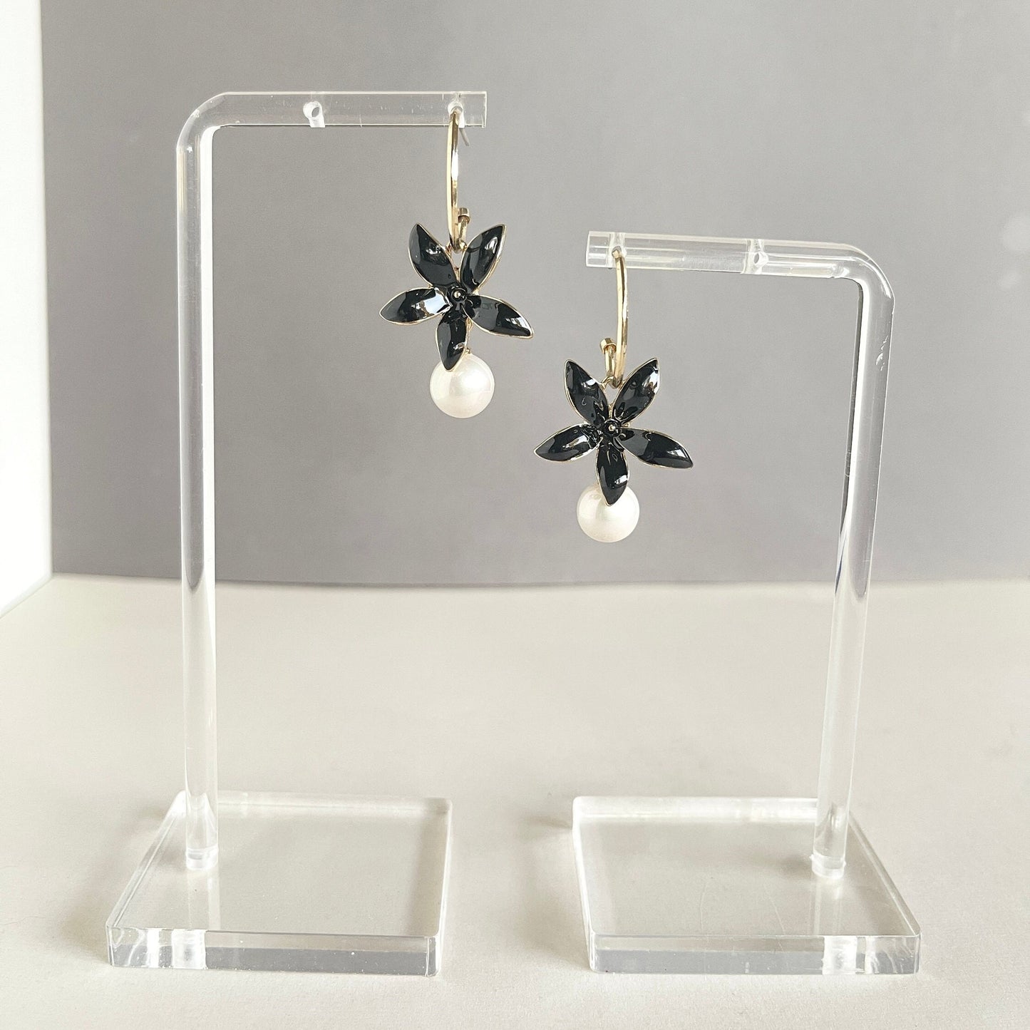 Flower Pearl Earrings