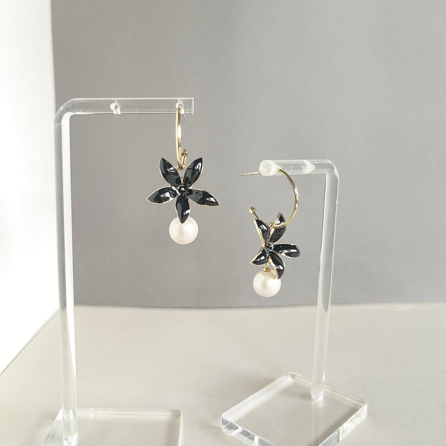 Flower Pearl Earrings